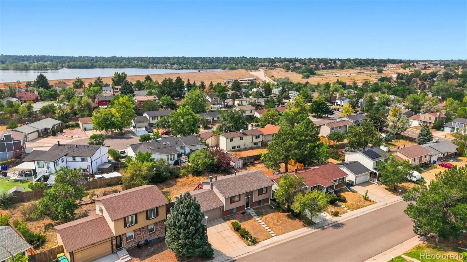 17958 E Oxford Drive Aurora CO 80013 | MLS #REC4689317 08222026004131 1600 32