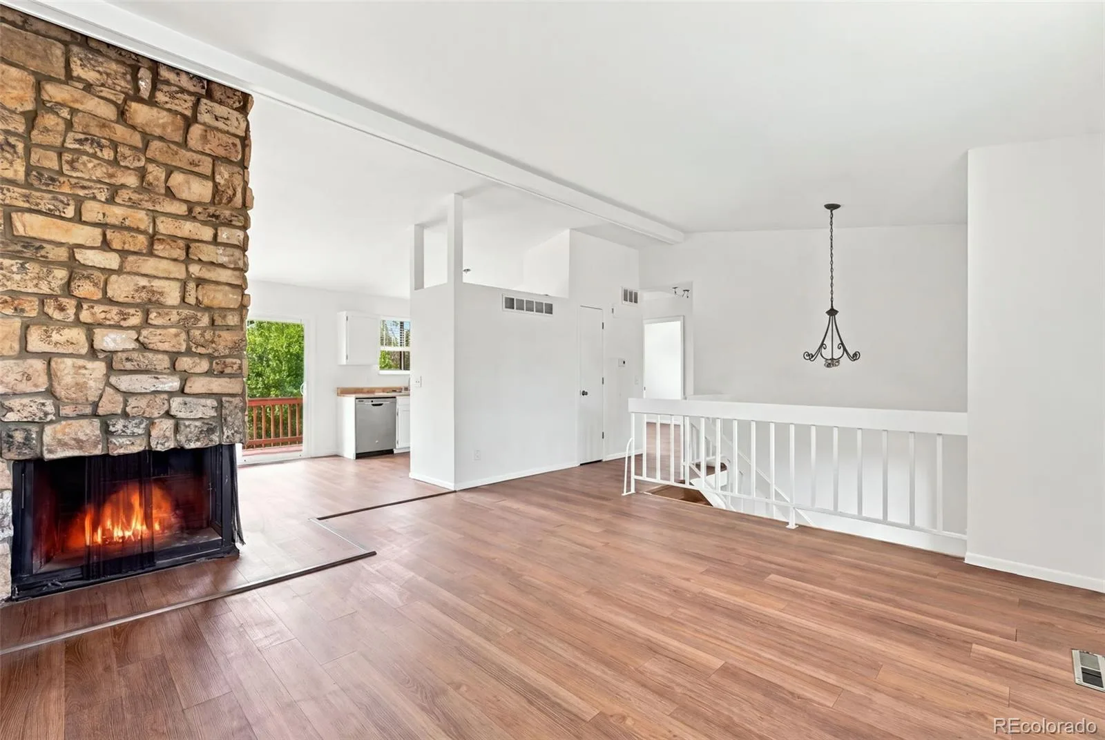 17958 E Oxford Drive Aurora CO 80013 | MLS #REC4689317 08222026004131 1600 8