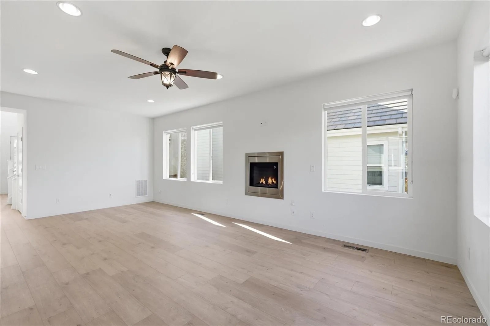 10863 Touchstone Loop Parker CO 80134 | MLS #REC4691308 08252026005432 1600 7