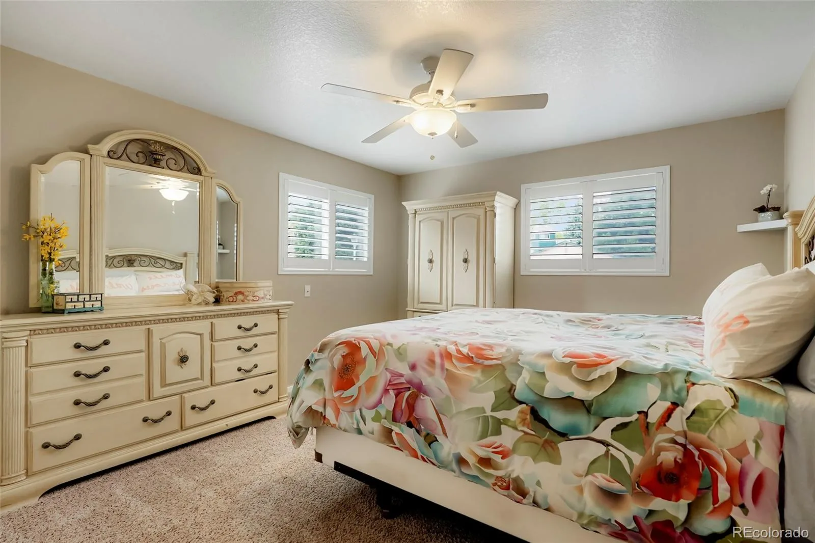 2383 S Holland Street Lakewood CO 80227 | MLS #REC4692585 08112026054227 1600 13