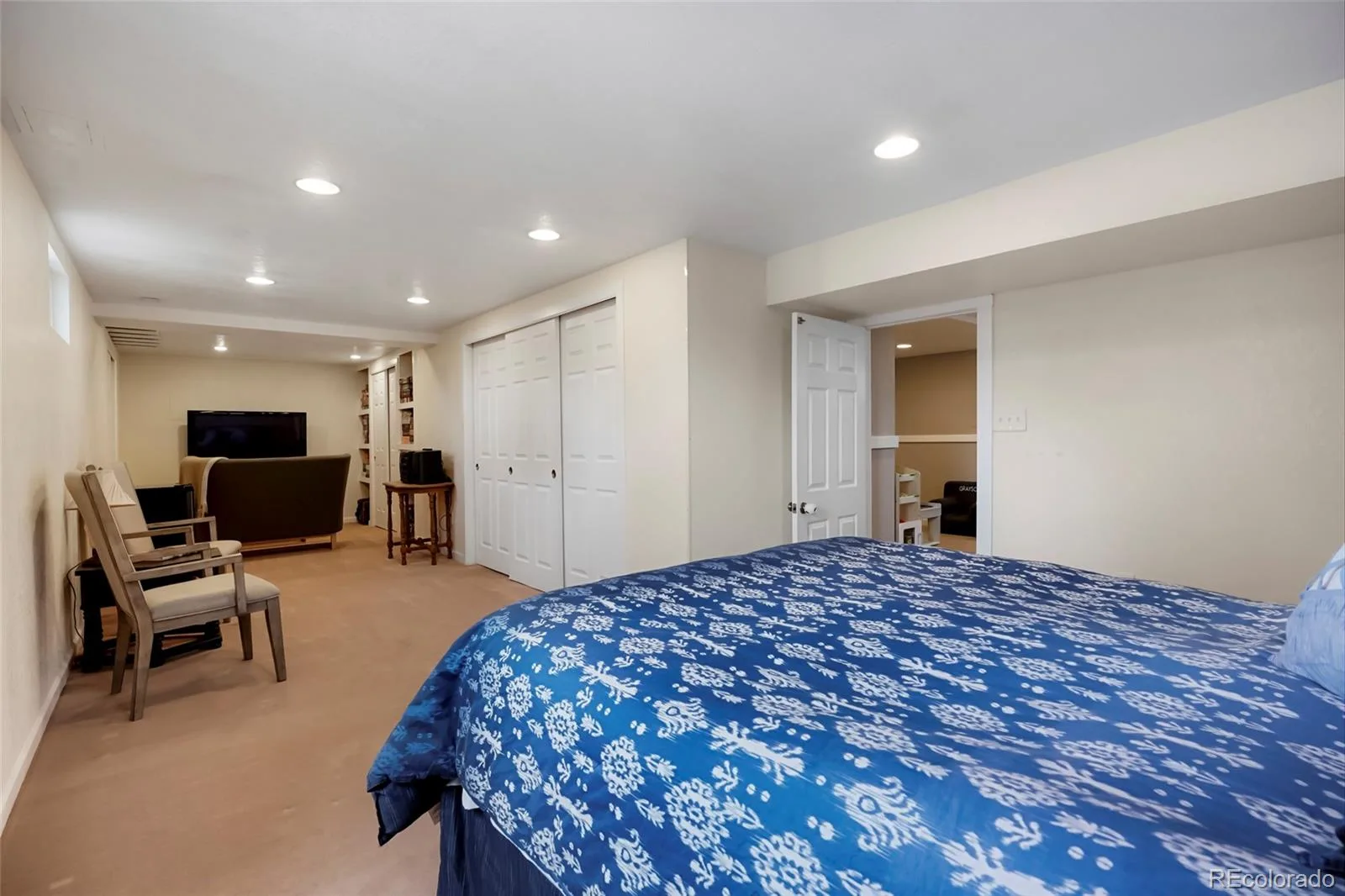 2383 S Holland Street Lakewood CO 80227 | MLS #REC4692585 08112026054227 1600 28