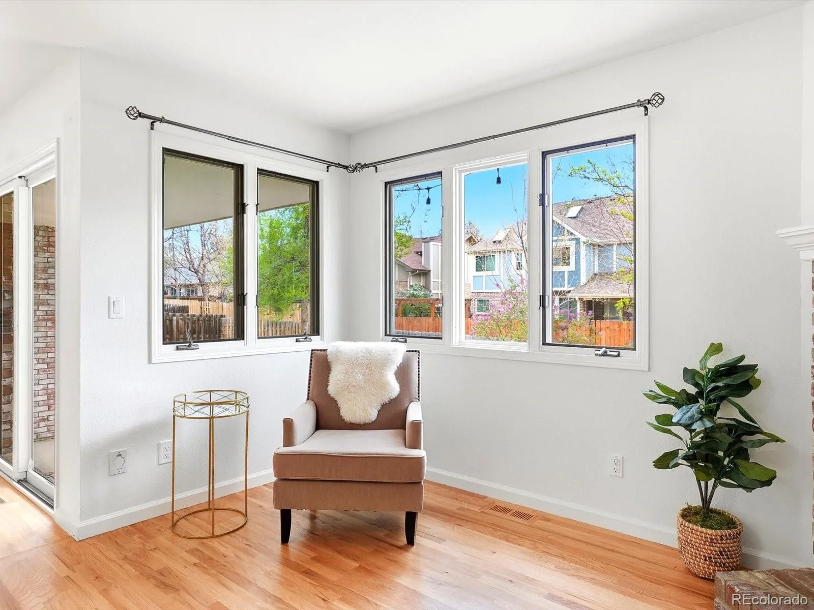 04112026144007 1600 25