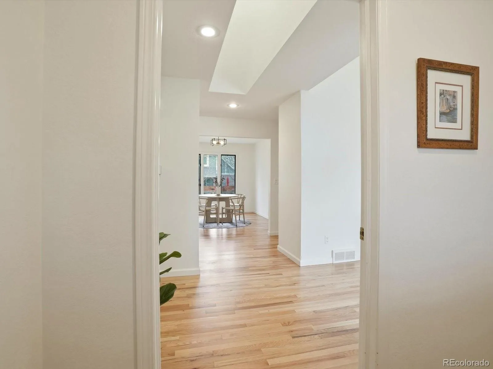 04112026144007 1600 9