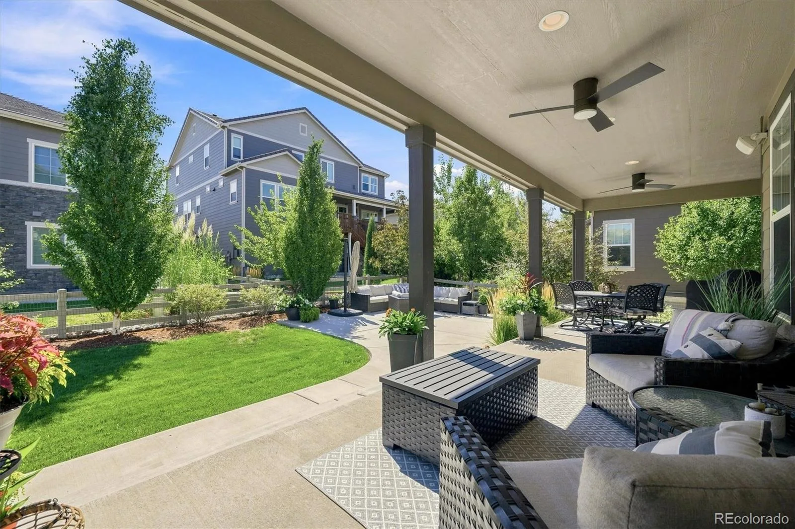 16332 Spanish Peak Way Broomfield CO 80023 | MLS #REC4694645 08272026202617 1600 35