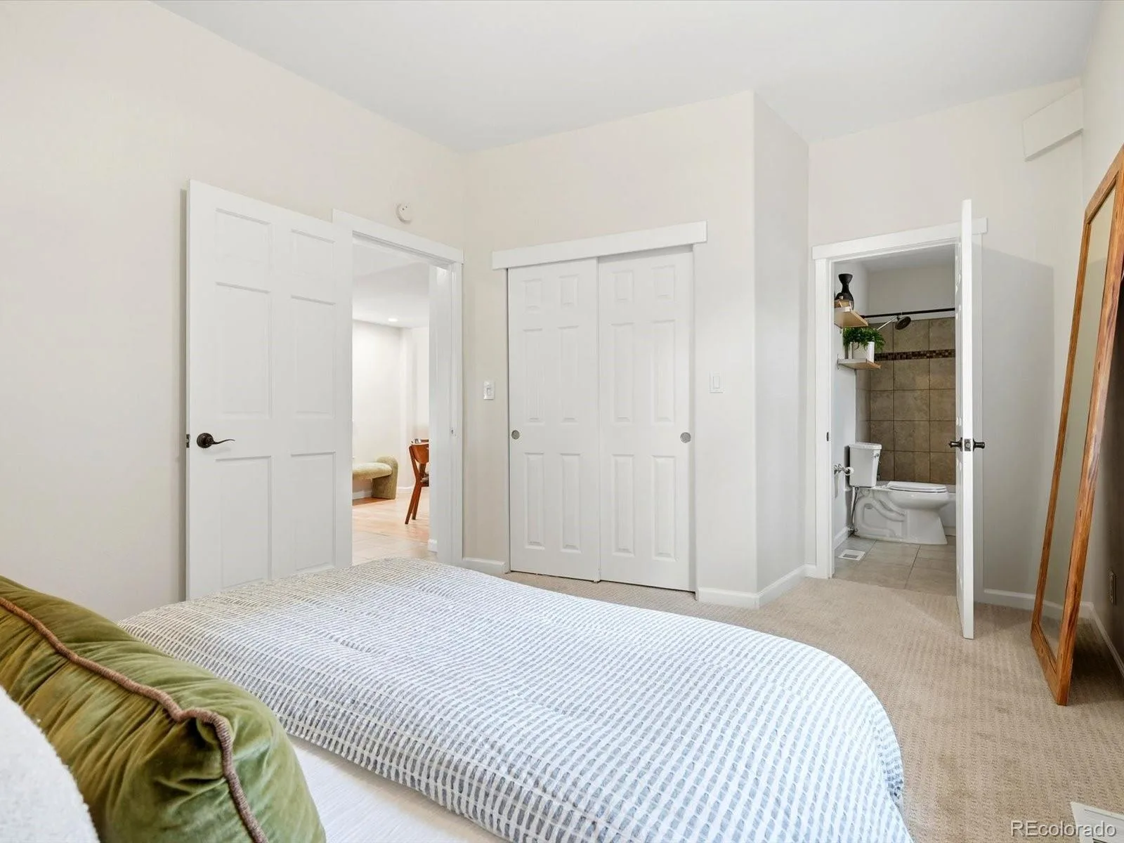 555 S Lincoln Street Denver CO 80209 | MLS #REC4694863 09232026052950 1600 18