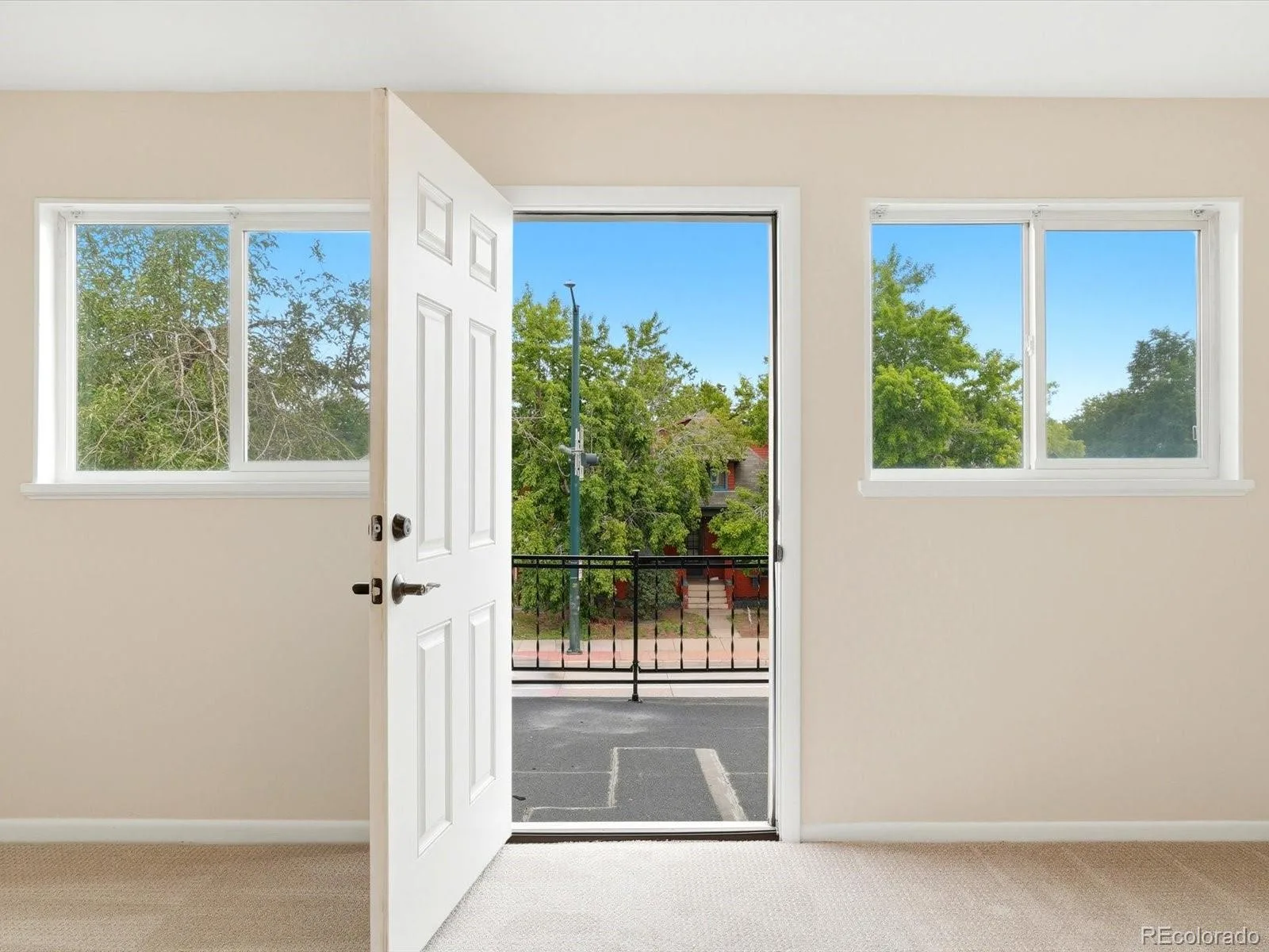 555 S Lincoln Street Denver CO 80209 | MLS #REC4694863 09232026052950 1600 27