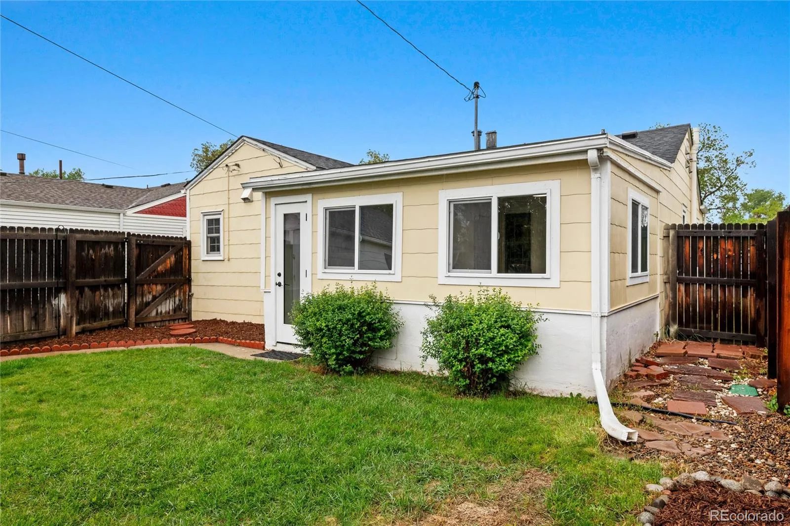 3930 S Grant Street Englewood CO 80113 MLS #REC4695359 05212026073420 1600 28