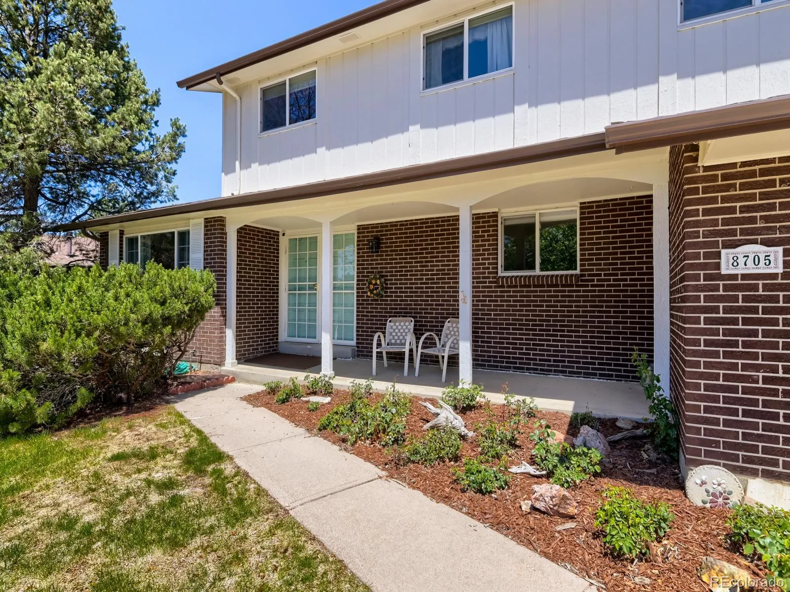 8705 E Chenango Avenue Denver CO 80237 MLS #REC4696064 05132026032310 1600 27