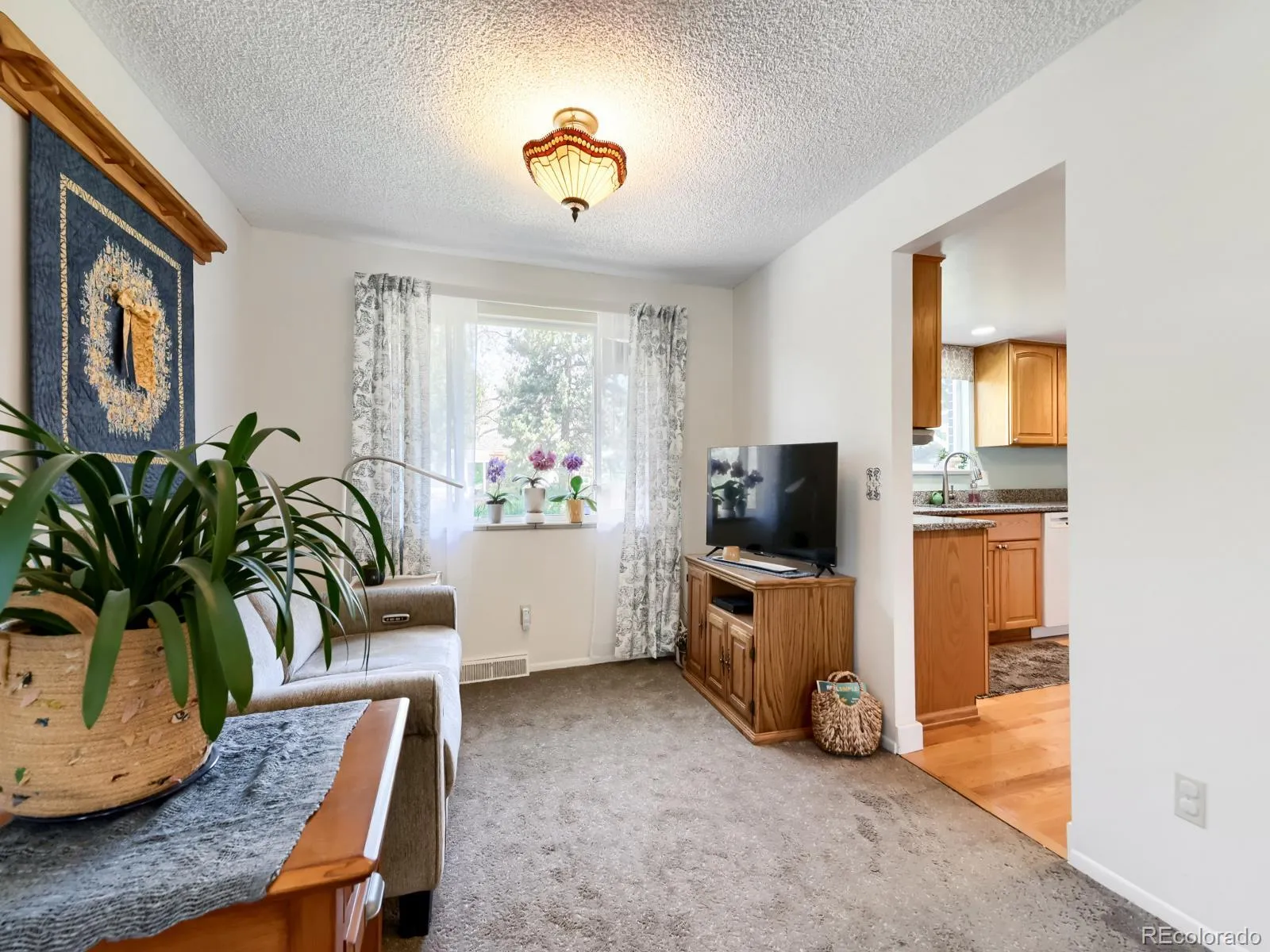 8705 E Chenango Avenue Denver CO 80237 MLS #REC4696064 05132026032310 1600 4