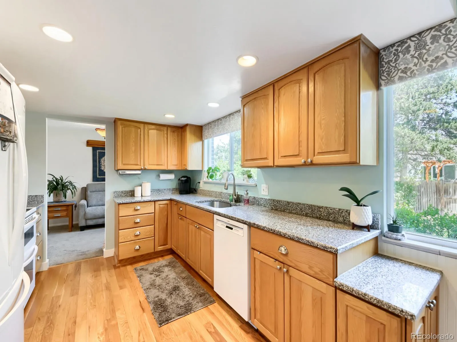 8705 E Chenango Avenue Denver CO 80237 MLS #REC4696064 05132026032310 1600 6
