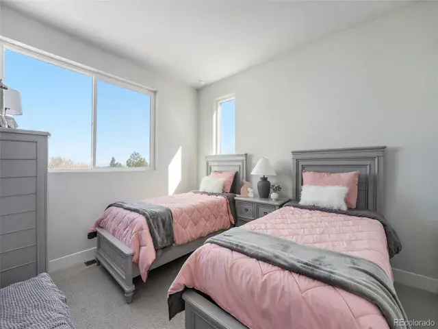 888 S Valentia Street #104 #20 Denver CO 80247 | MLS #REC4696985 04302025235350 640 25