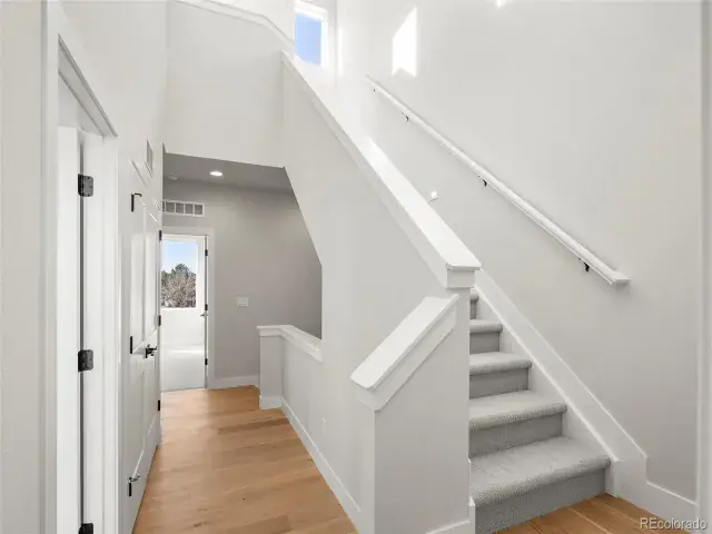 888 S Valentia Street #104 #20 Denver CO 80247 | MLS #REC4696985 04302025235350 640 27