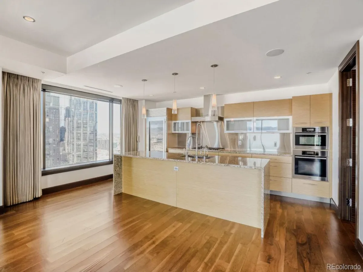 03262026004216 1200 8