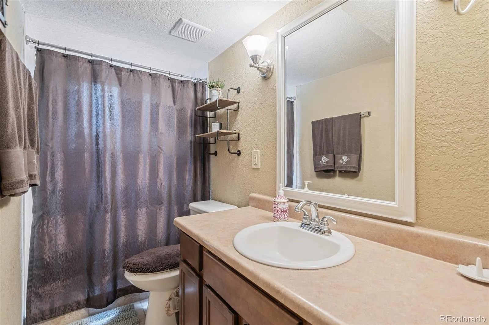 6691 Quay Court Arvada CO 80003 MLS #REC4698059 05232026094137 1600 15