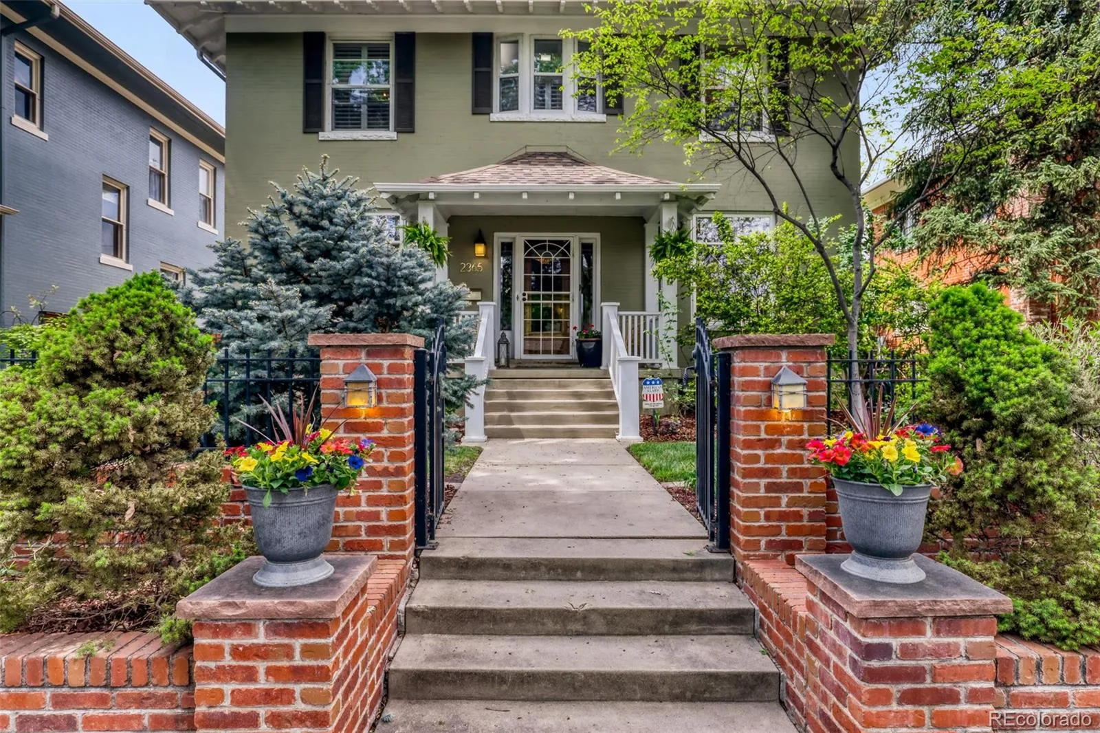 2365 Albion Street Denver CO 80207 | MLS #REC4699690 08052026165745 1600 45