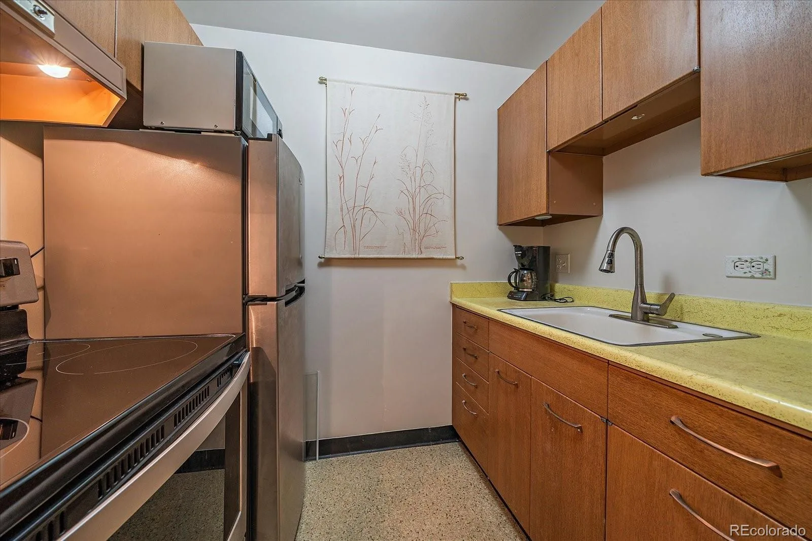 855 Pennsylvania Street #305 Denver CO 80203 MLS #REC4700874 06012026225941 1600 3