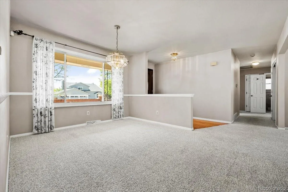 5477 S Cimarron Road Littleton CO 80123 MLS #REC4702585 05142026155242 1200 2