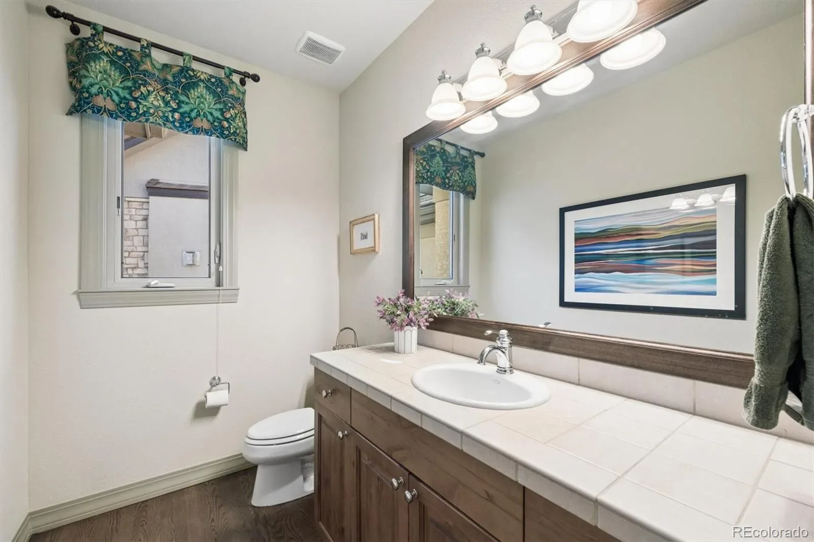 6893 S Netherland Way Aurora CO 80016 MLS #REC4703163 03232026151233 1600 19