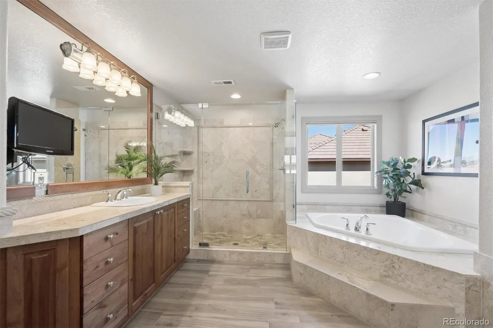 6893 S Netherland Way Aurora CO 80016 MLS #REC4703163 03232026151233 1600 24