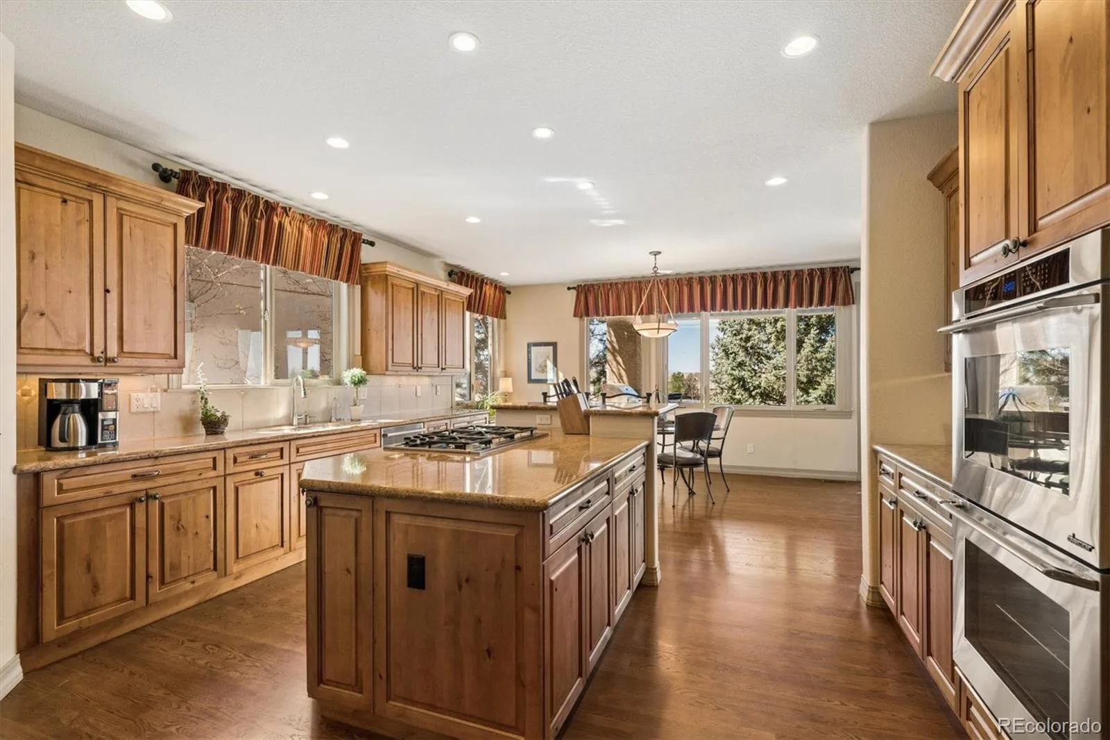 6893 S Netherland Way Aurora CO 80016 MLS #REC4703163 06092026160507 1600 8