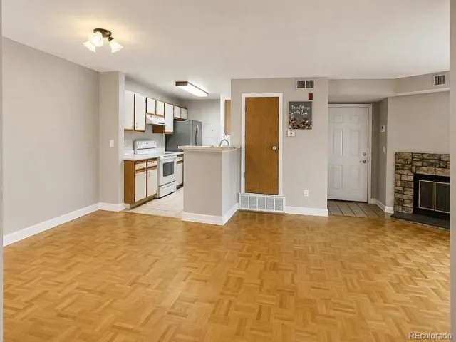 9510 E Florida Avenue #1052 Denver CO 80247 | MLS #REC4704394 08222026044336 640 3