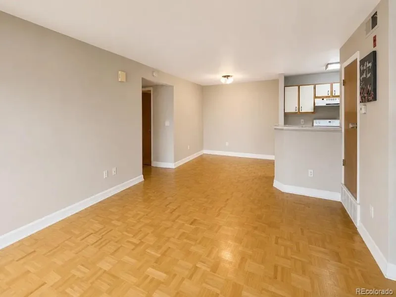 9510 E Florida Avenue #1052 Denver CO 80247 | MLS #REC4704394 08222026044336 800 2