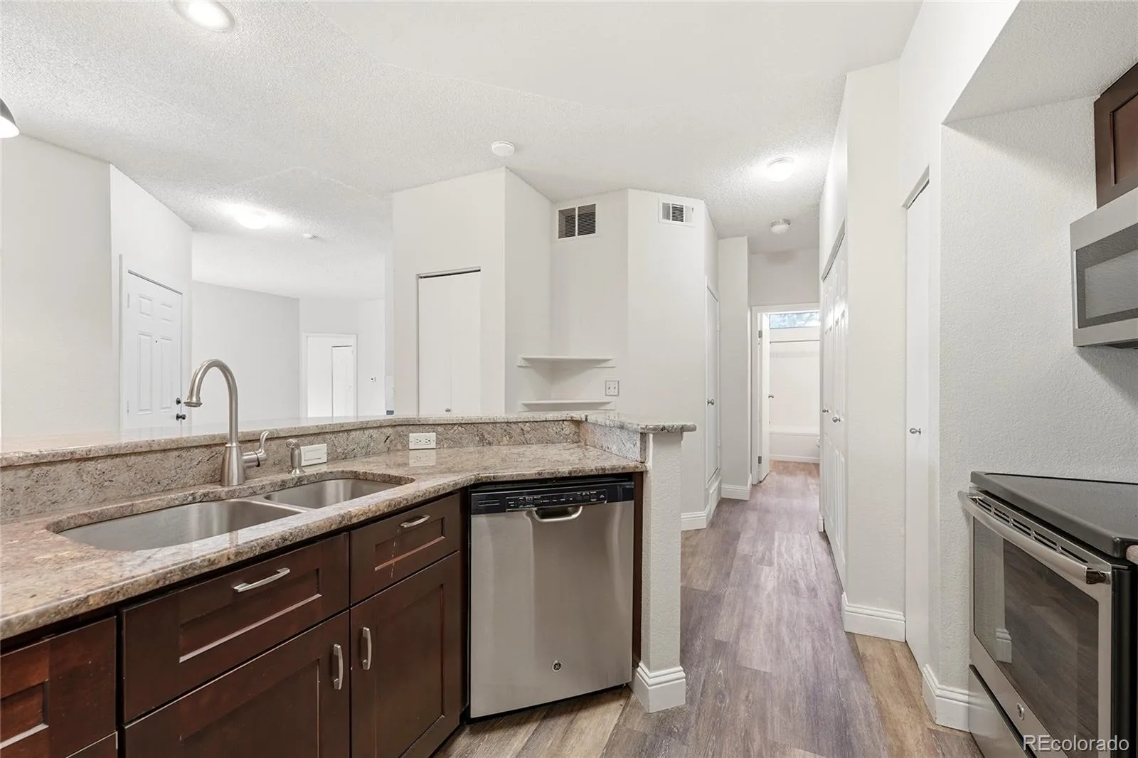6001 S Yosemite Street #E101 Greenwood Village CO 80111 MLS #REC4706798 06012026190725 1600 12