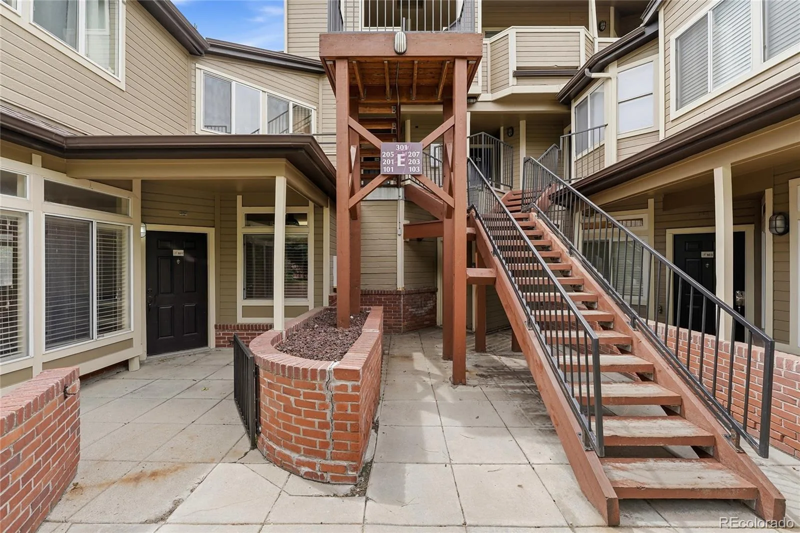 6001 S Yosemite Street #E101 Greenwood Village CO 80111 MLS #REC4706798 06012026190725 1600 4