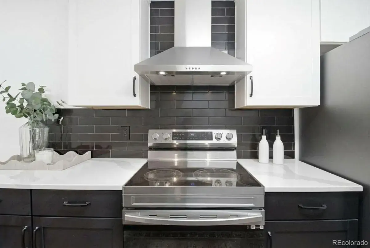 7440 S Blackhawk Street #204 #11 Englewood CO 80112 MLS #REC4706995 03042026025802 1200 6