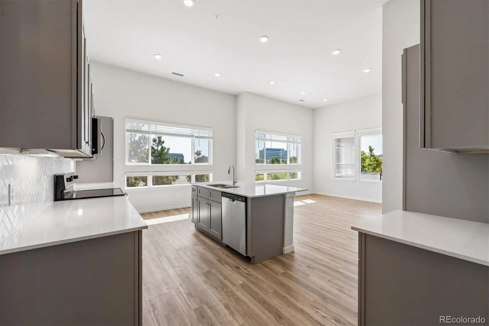 483 Interlocken Boulevard #105 Broomfield CO 80021 | MLS #REC4708217 07312026224853 1600 3