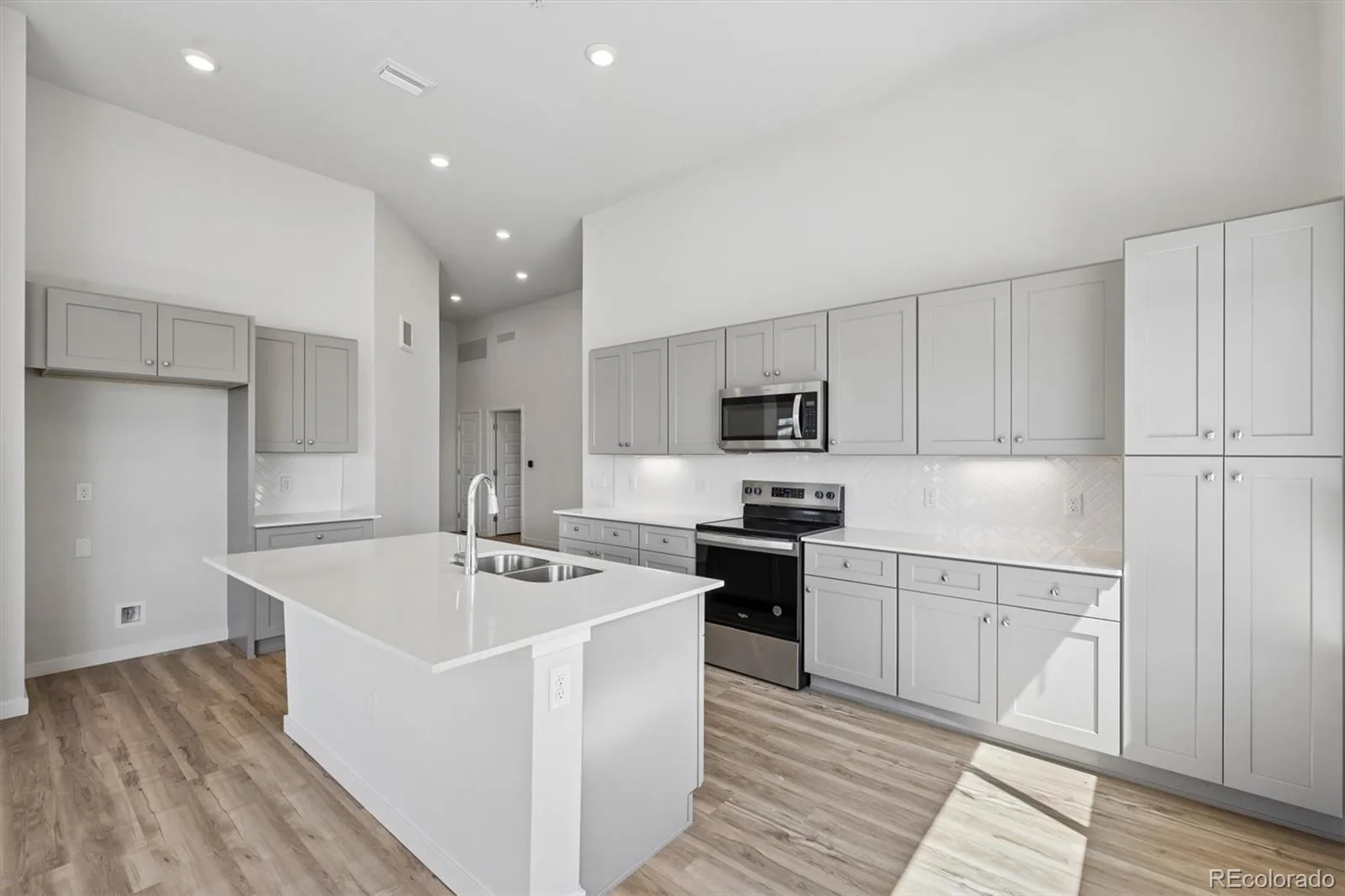 483 Interlocken Boulevard #105 Broomfield CO 80021 | MLS #REC4708217 07312026224853 1600 5