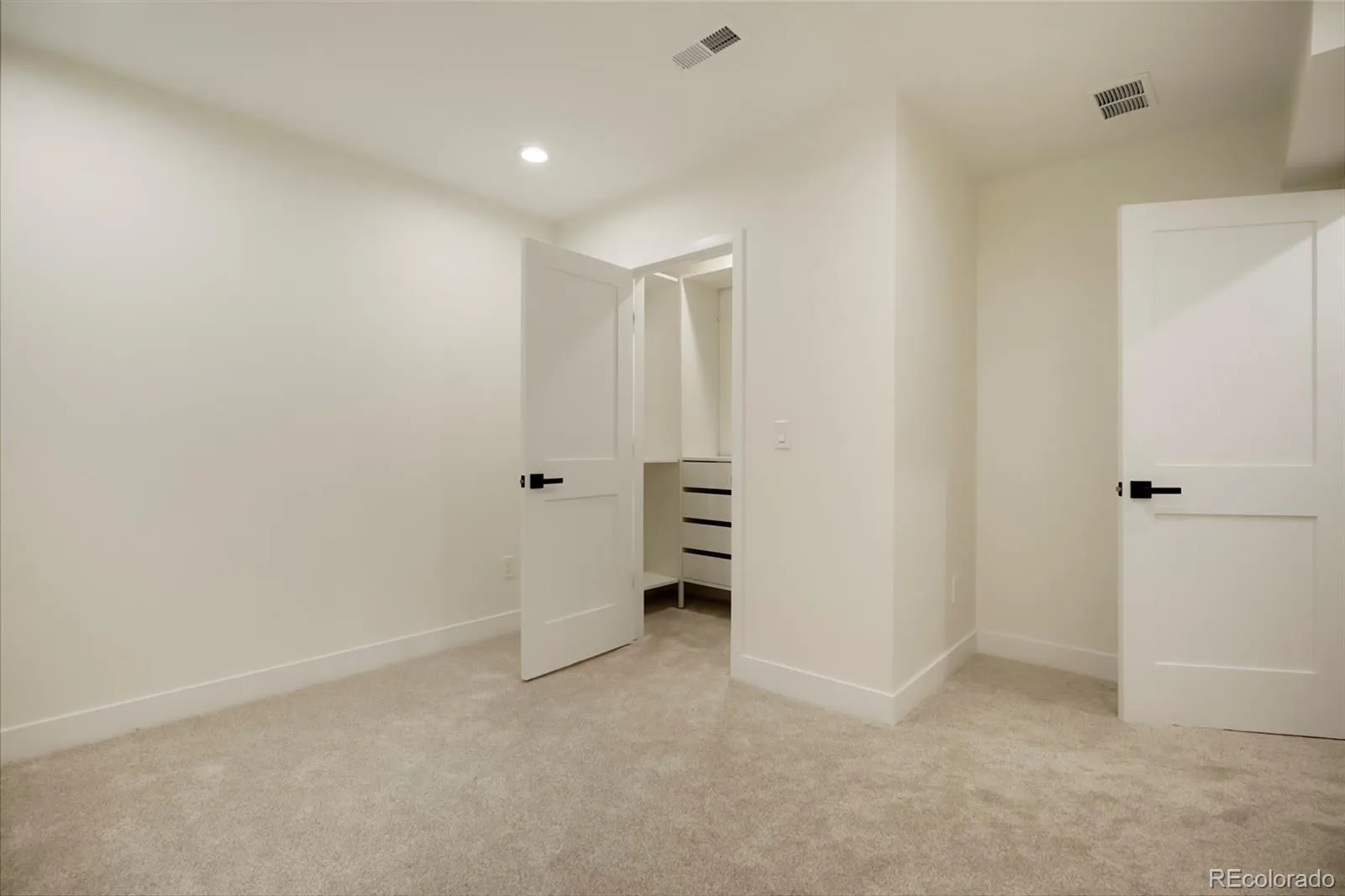 784 Locust Street Denver CO 80220 MLS #REC4708703 05222026220845 1600 29