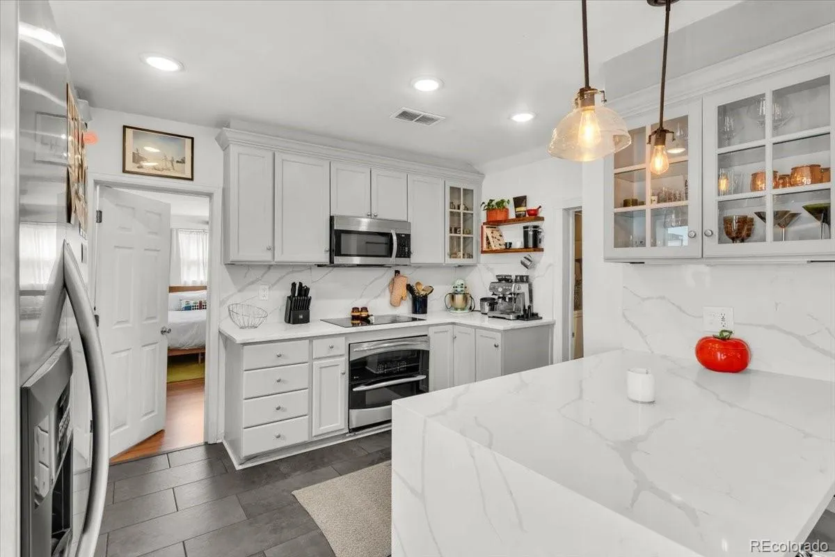 04042026182307 1200 11