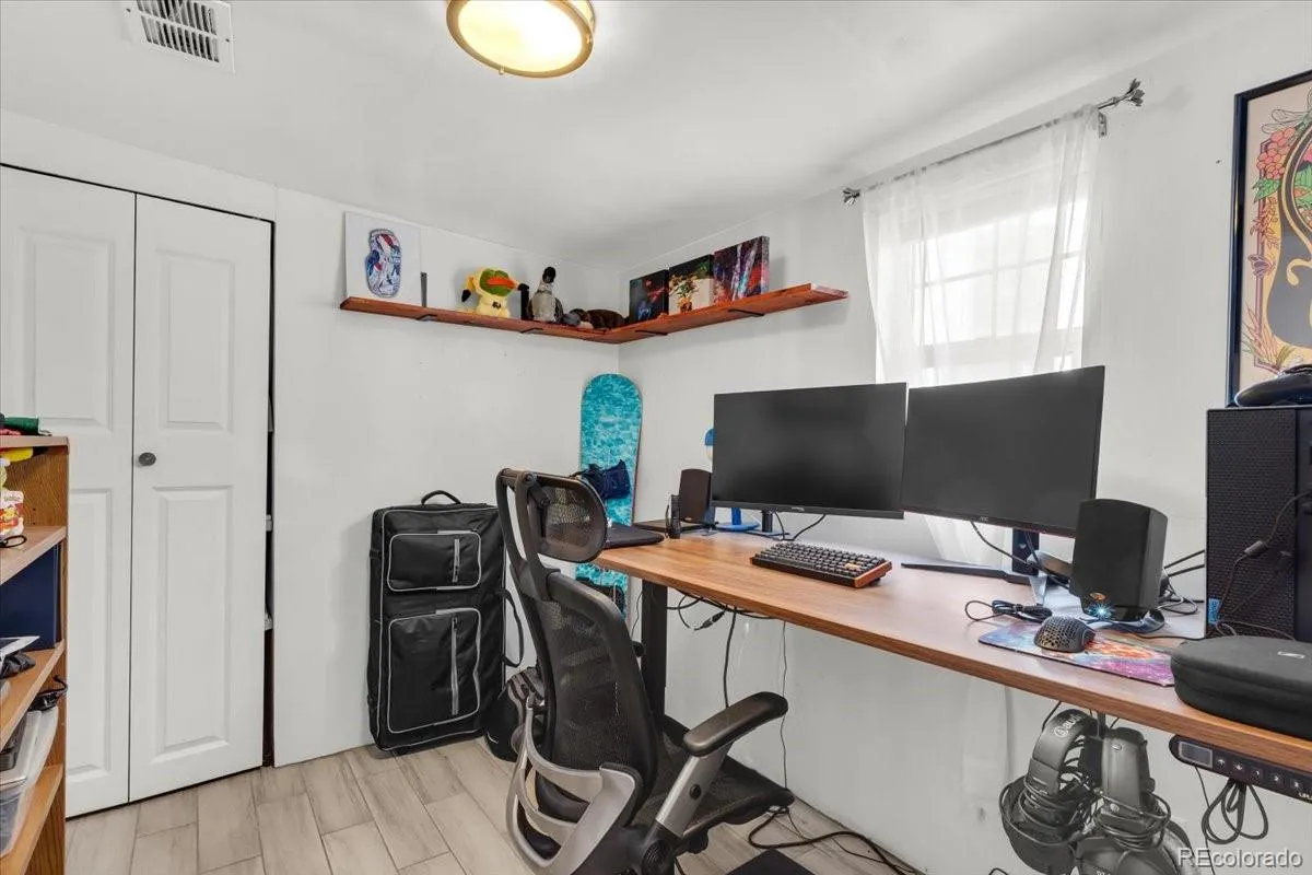 04042026182307 1200 18