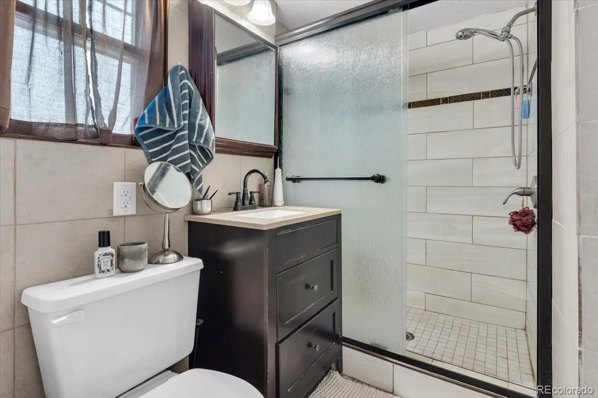 04042026182307 1200 19