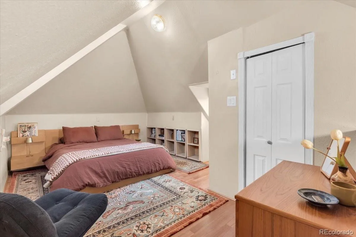 04042026182307 1200 21