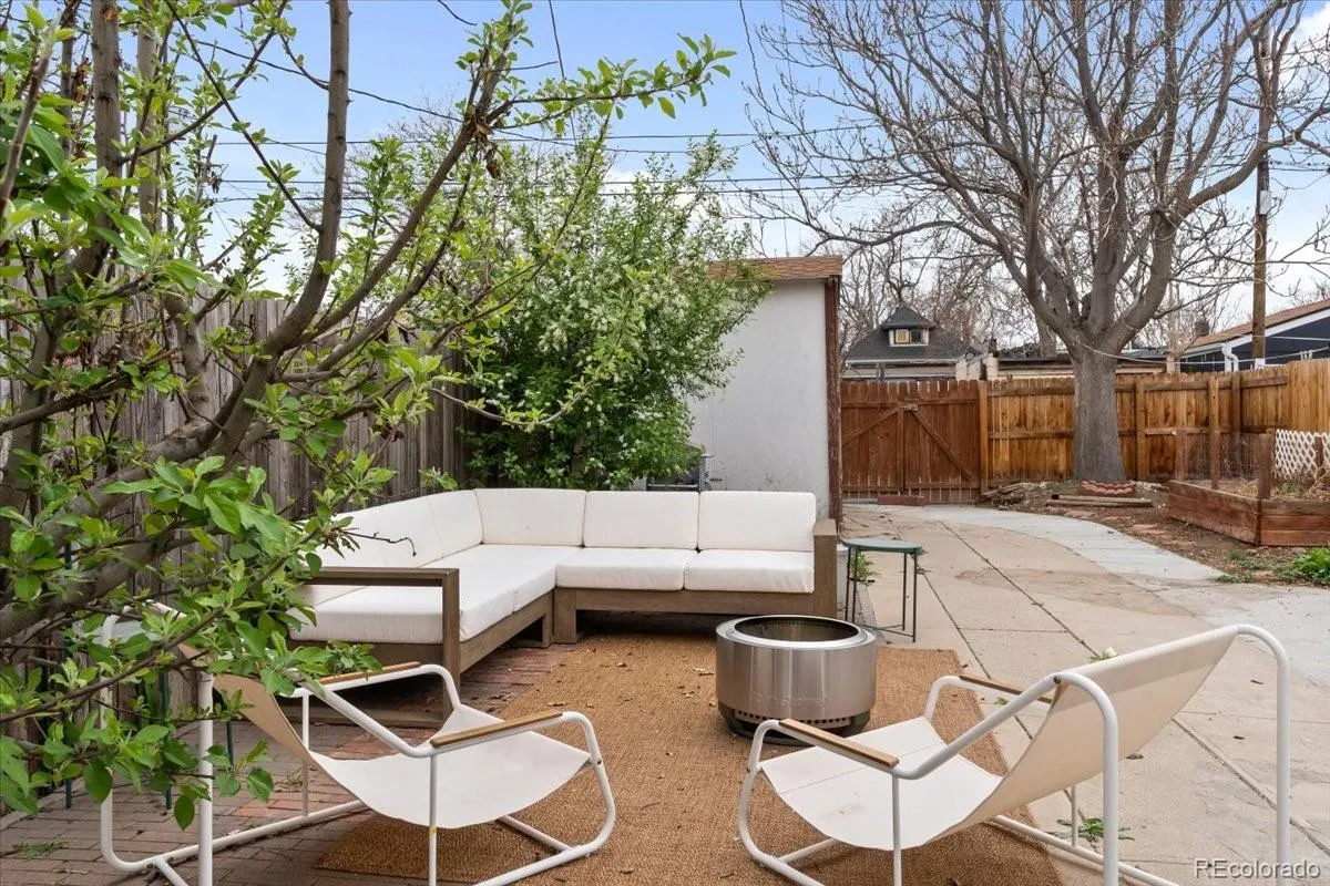 04042026182307 1200 24