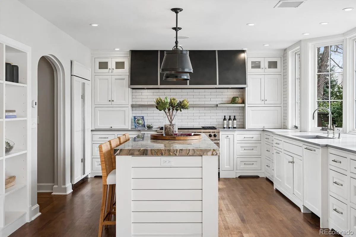 2020 E 4th Avenue Denver CO 80206 MLS #REC4710633 06102026201421 1200 17