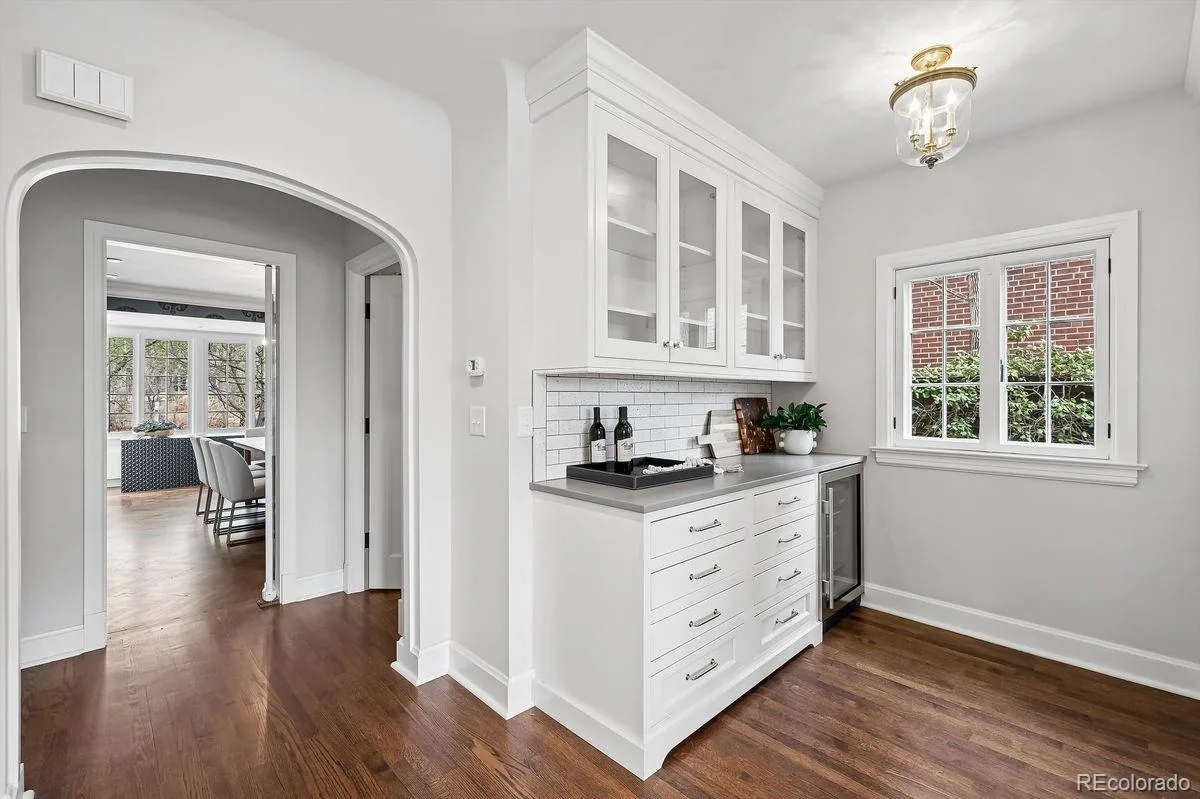 2020 E 4th Avenue Denver CO 80206 MLS #REC4710633 06102026201421 1200 9