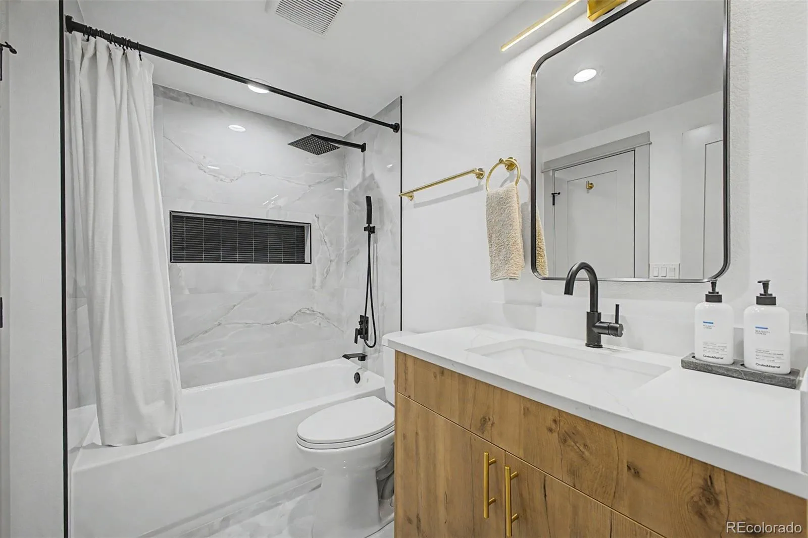 475 S Race Street Denver CO 80209 MLS #REC4711939 06112026210353 1600 24