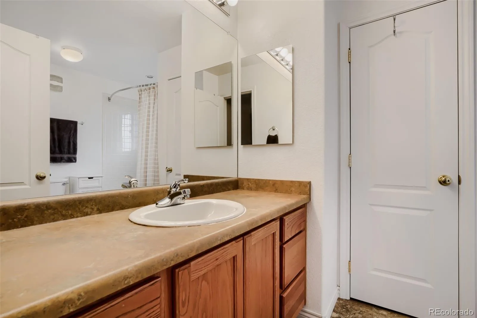 3261 S Uravan Court Aurora CO 80013 MLS #REC4712438 07092026223538 1600 9