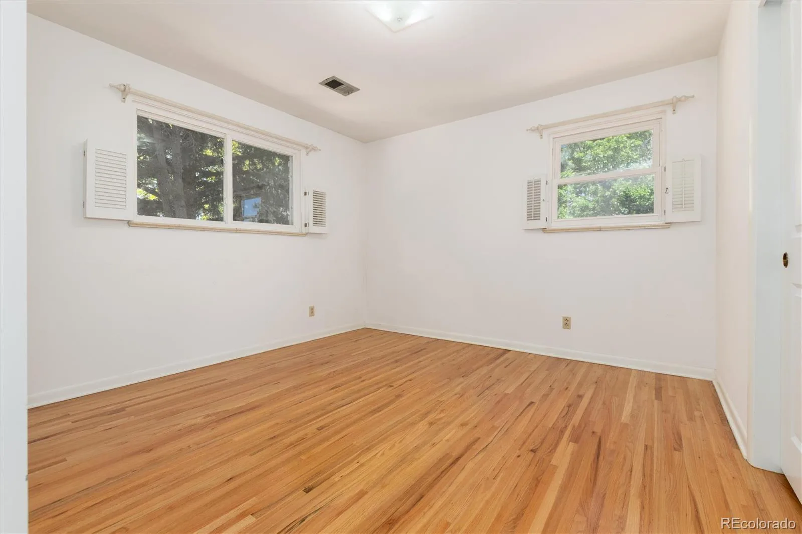 7373 S Tamarac Street Centennial CO 80112 MLS #REC4712785 06082026202956 1600 27