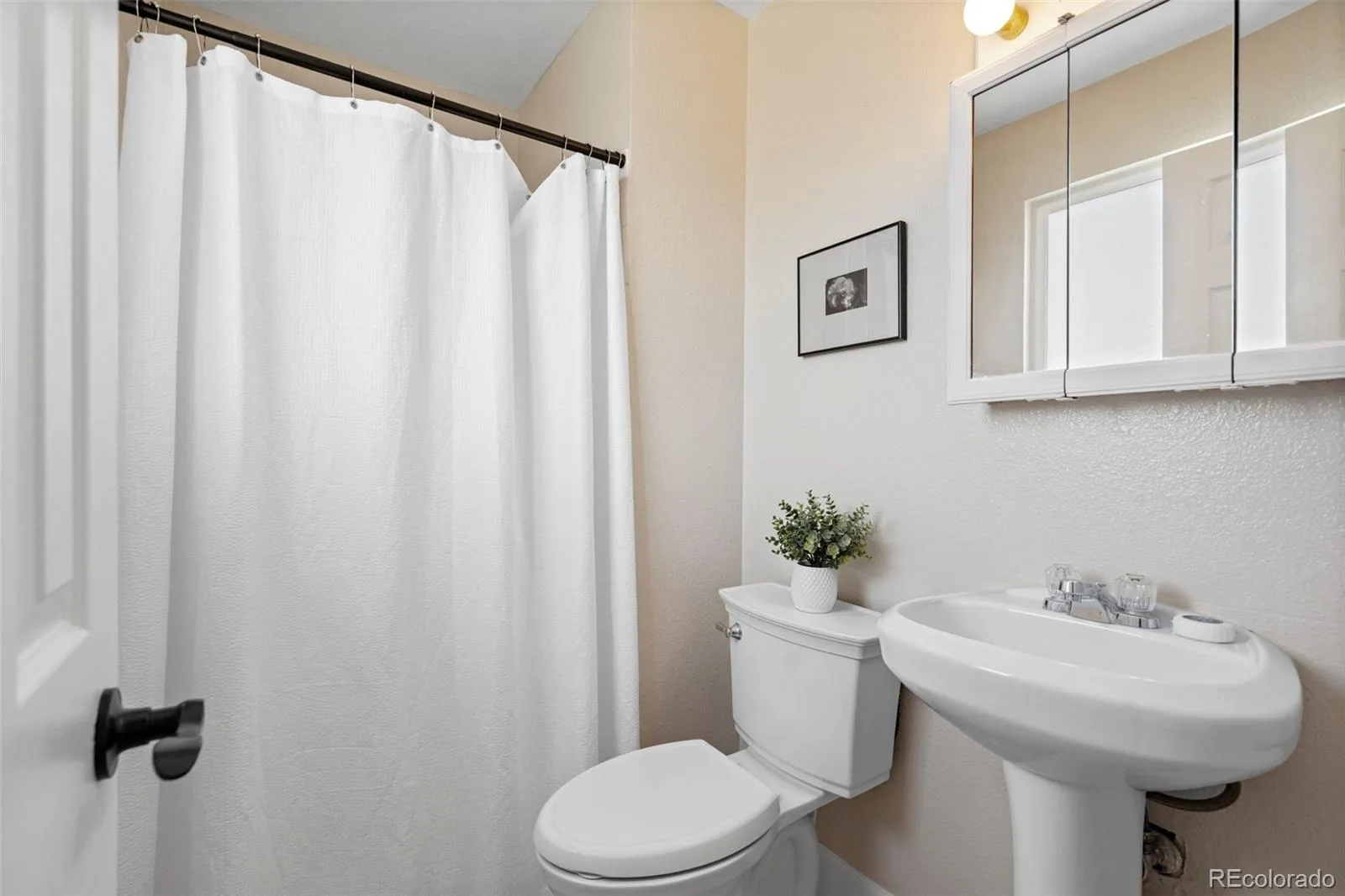 11724 Claude Court Northglenn CO 80233 | MLS #REC4713026 08262026161845 1600 14