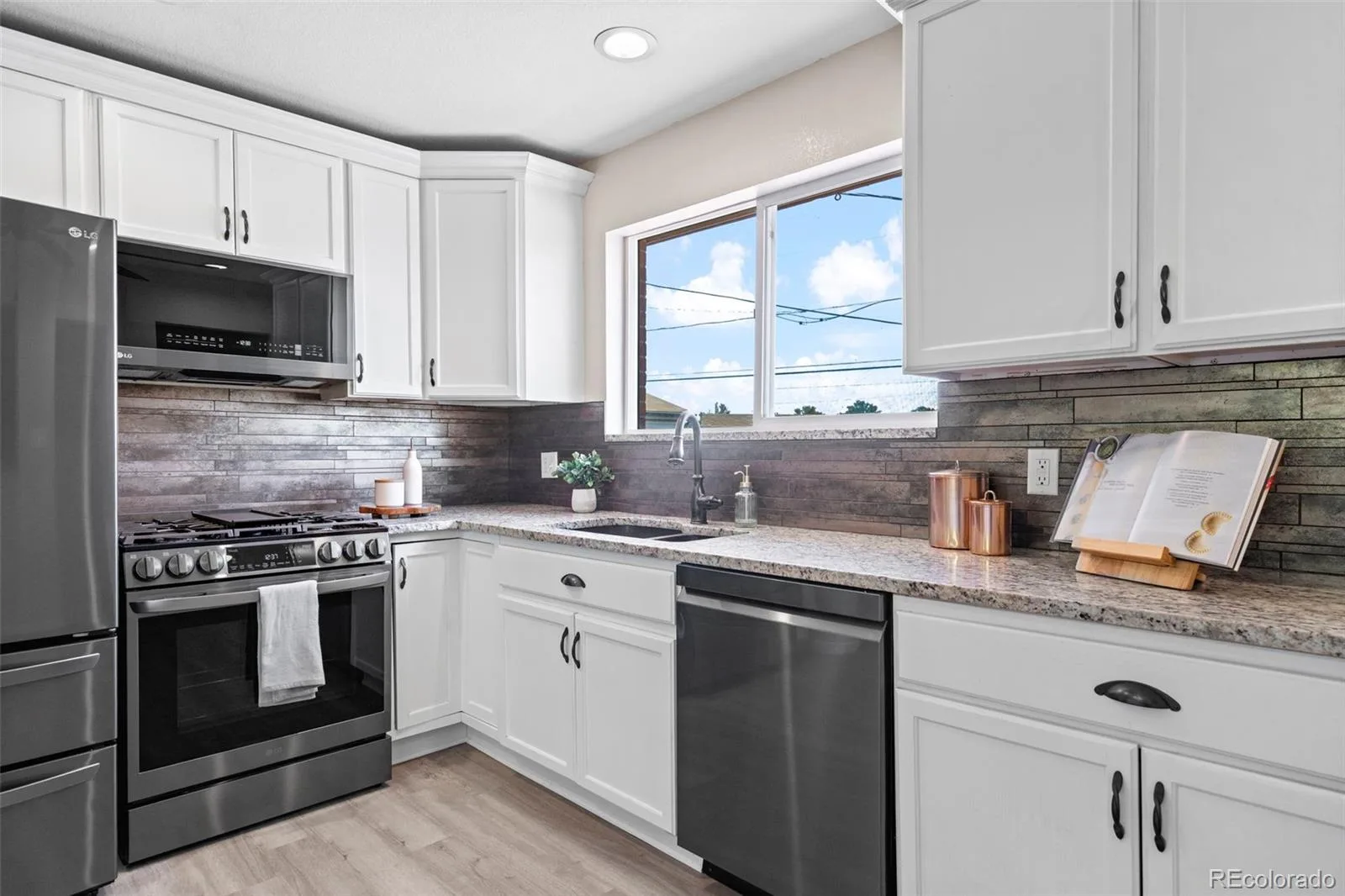 11724 Claude Court Northglenn CO 80233 | MLS #REC4713026 08262026161845 1600 9
