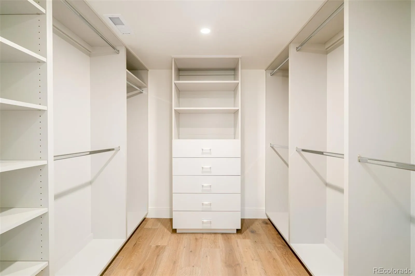 04172026213644 1600 24