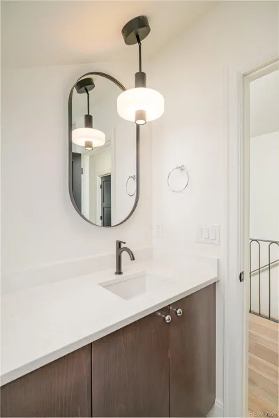 04172026213644 800 35