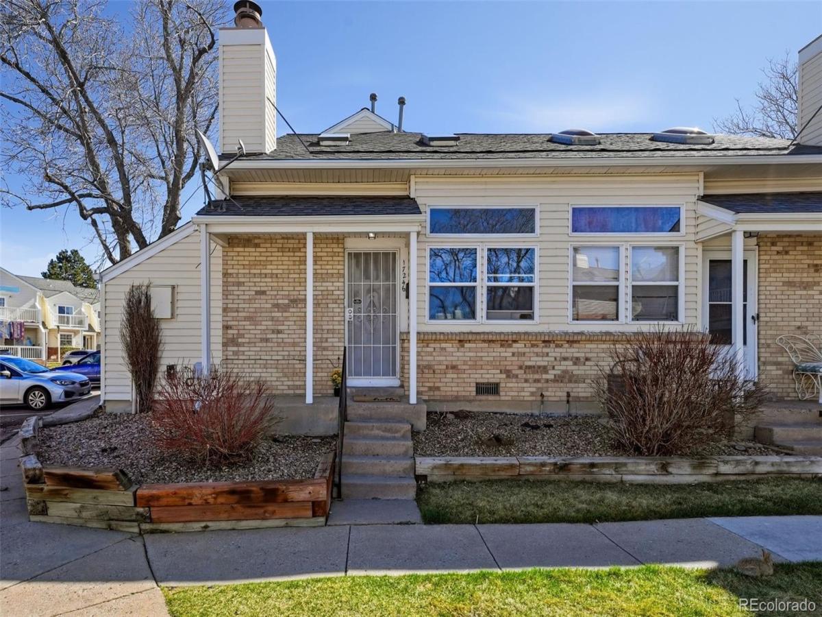 17246 E Ford Drive Aurora CO 80017 | MLS #REC4715592 MLS #REC4715592 image #0