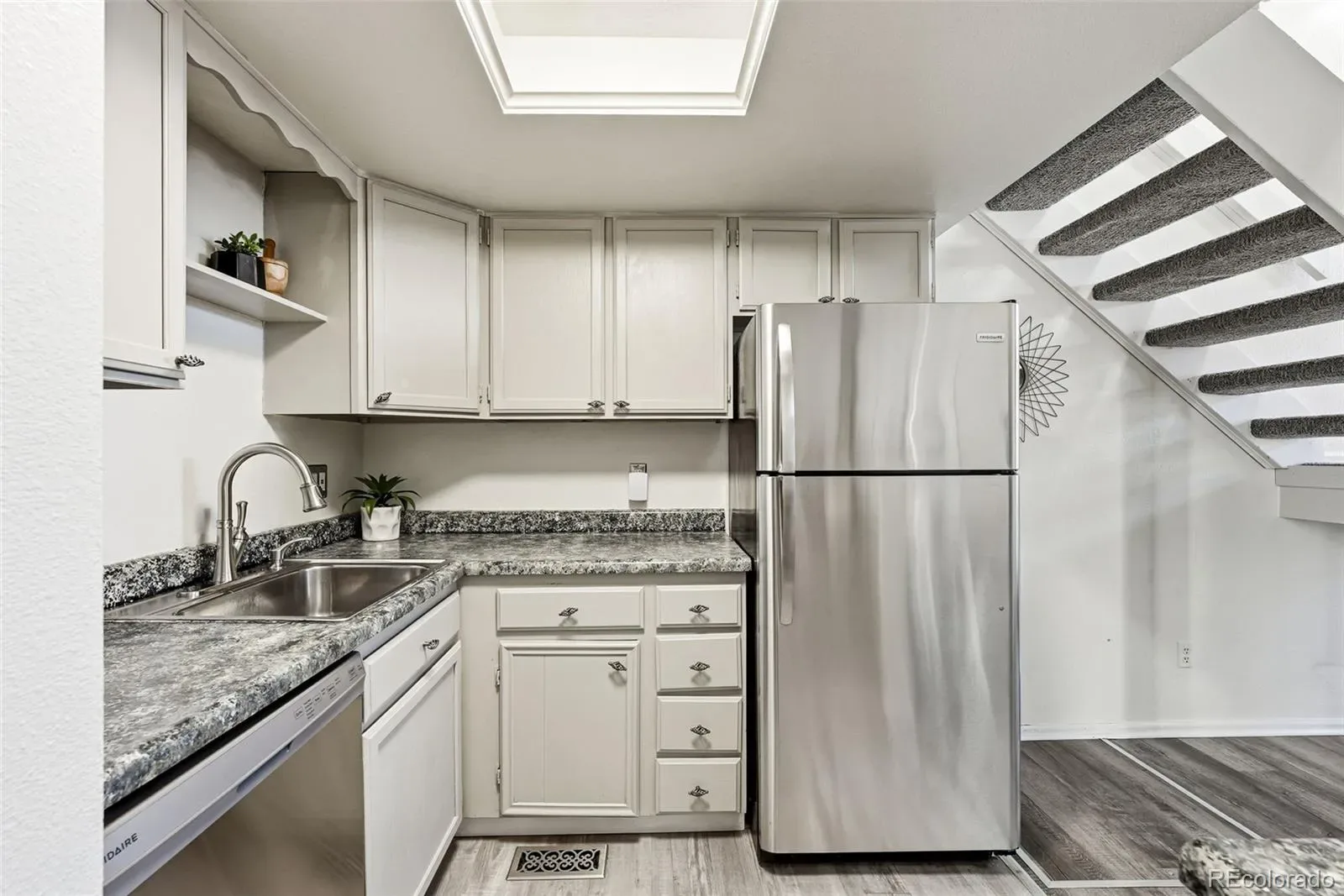 17246 E Ford Drive Aurora CO 80017 | MLS #REC4715592 03242026155224 1600 9