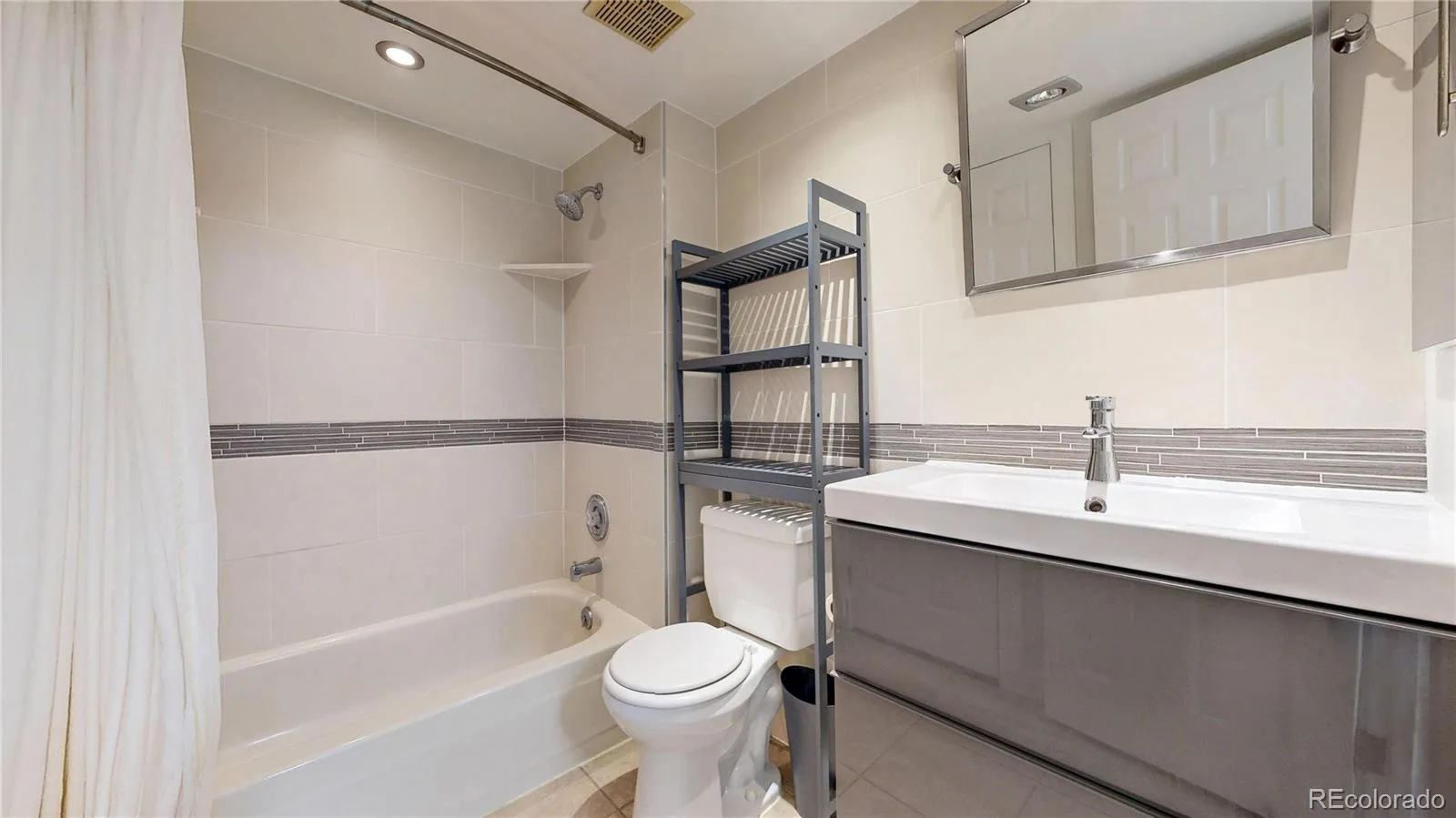 4899 S Dudley Street #19D Littleton CO 80123 MLS #REC4716520 04292026215922 1600 15