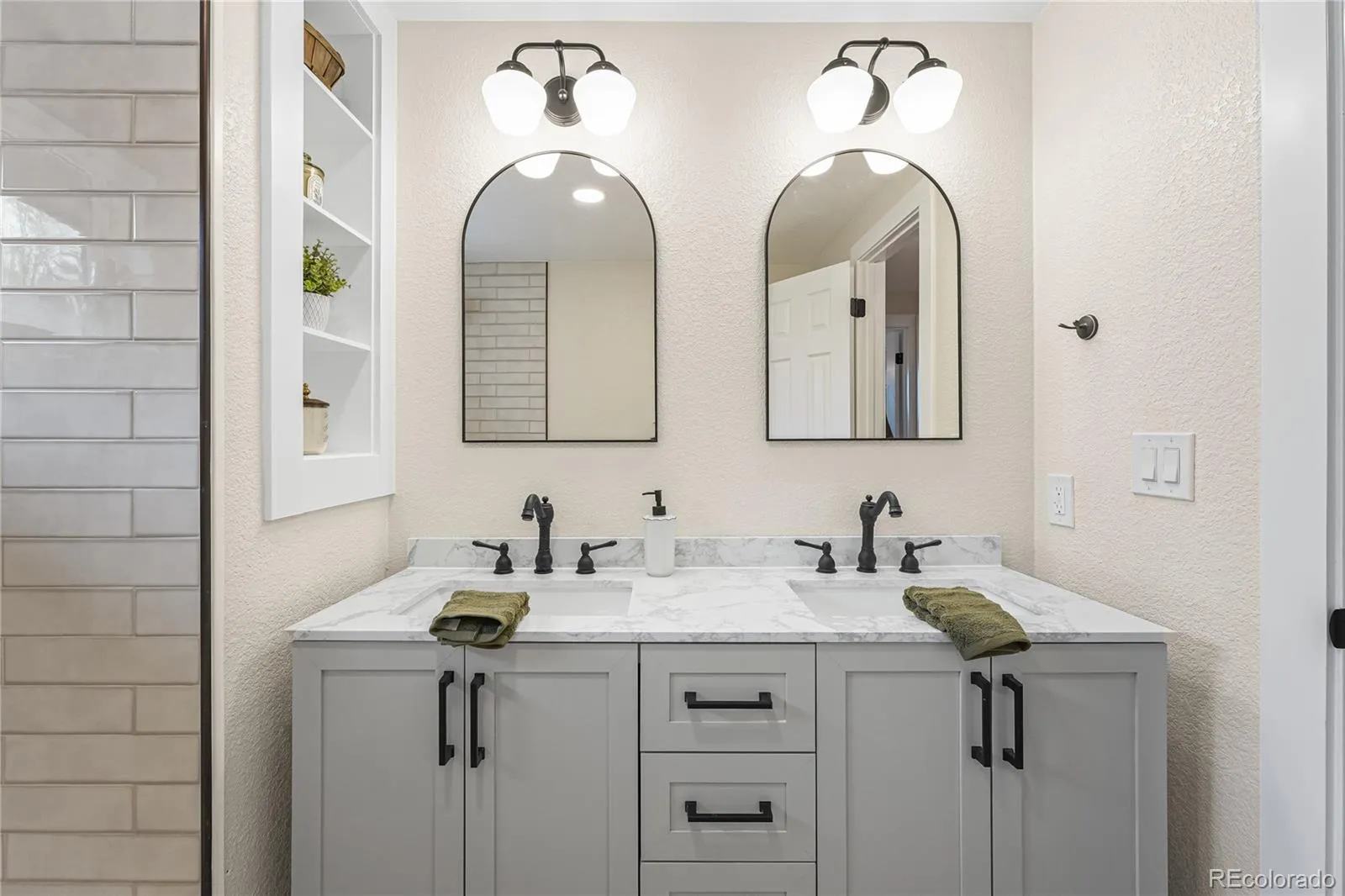 04032026192051 1600 29